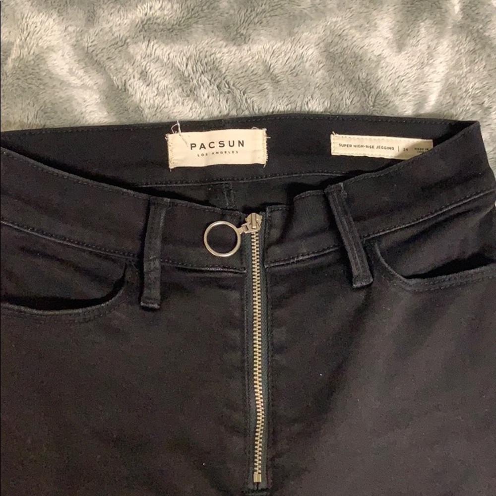 PACSUN black jeans with hoop zipper